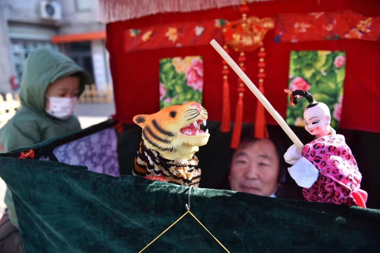 <b>【工作動(dòng)態(tài)】| 搶抓文旅發(fā)展機(jī)遇 擴(kuò)大景區(qū)業(yè)態(tài)供給——景區(qū)公司引進(jìn)省級(jí)非物</b>