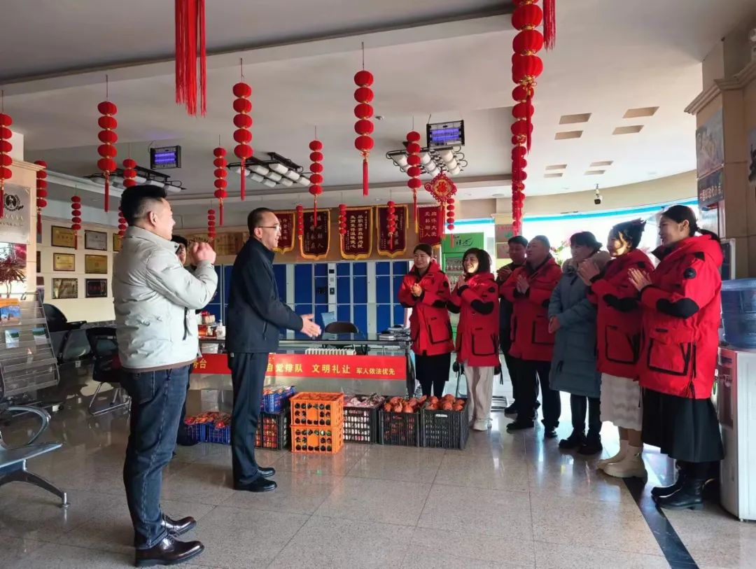 <b>【黨建專欄】| 文旅集團：春節(jié)慰問送祝福 情系一線暖人心</b>